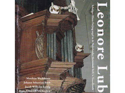 Leonore Lub bespeelt het Schnitger-Hinsz-Freijtag orgel van de Nederlandse Hervormde Kerk te Noordbroek